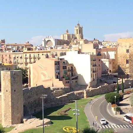 Tarragona Suites Mediona Eksteriør billede