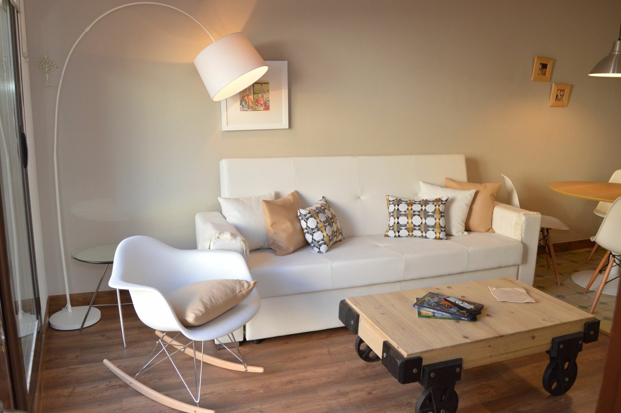Tarragona Suites Mediona Eksteriør billede