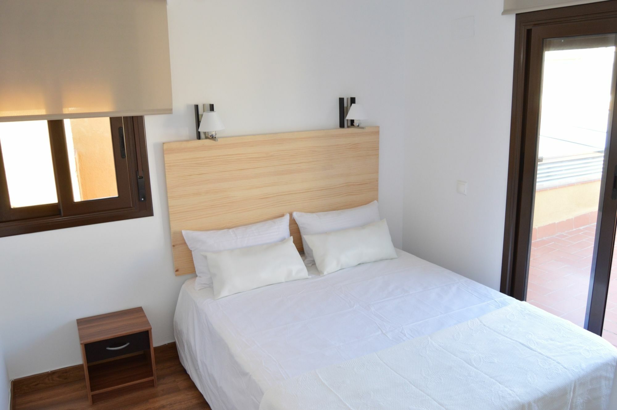 Tarragona Suites Mediona Eksteriør billede