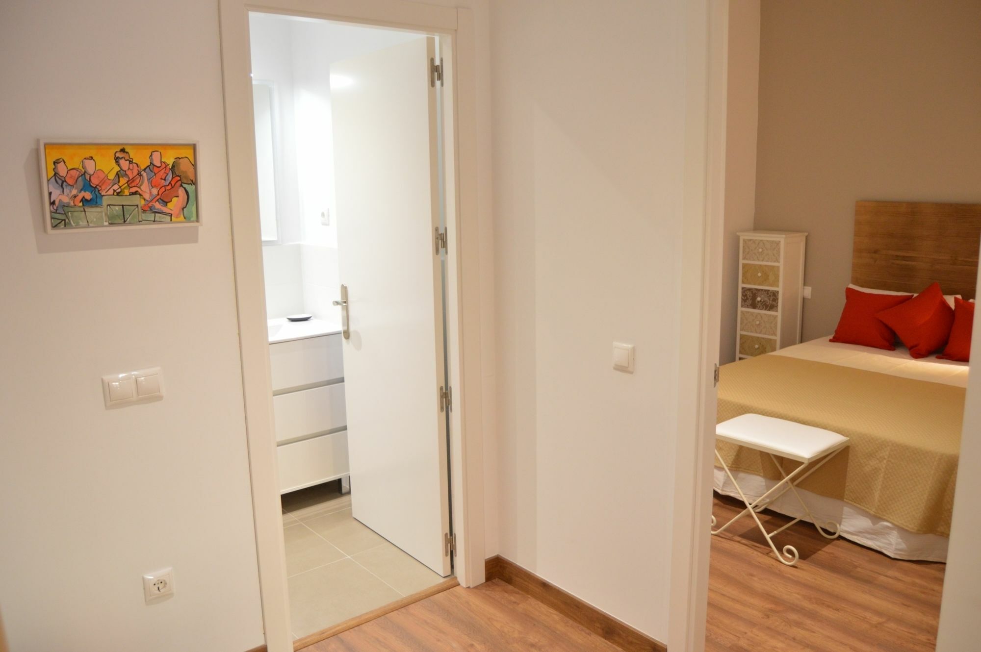 Tarragona Suites Mediona Eksteriør billede