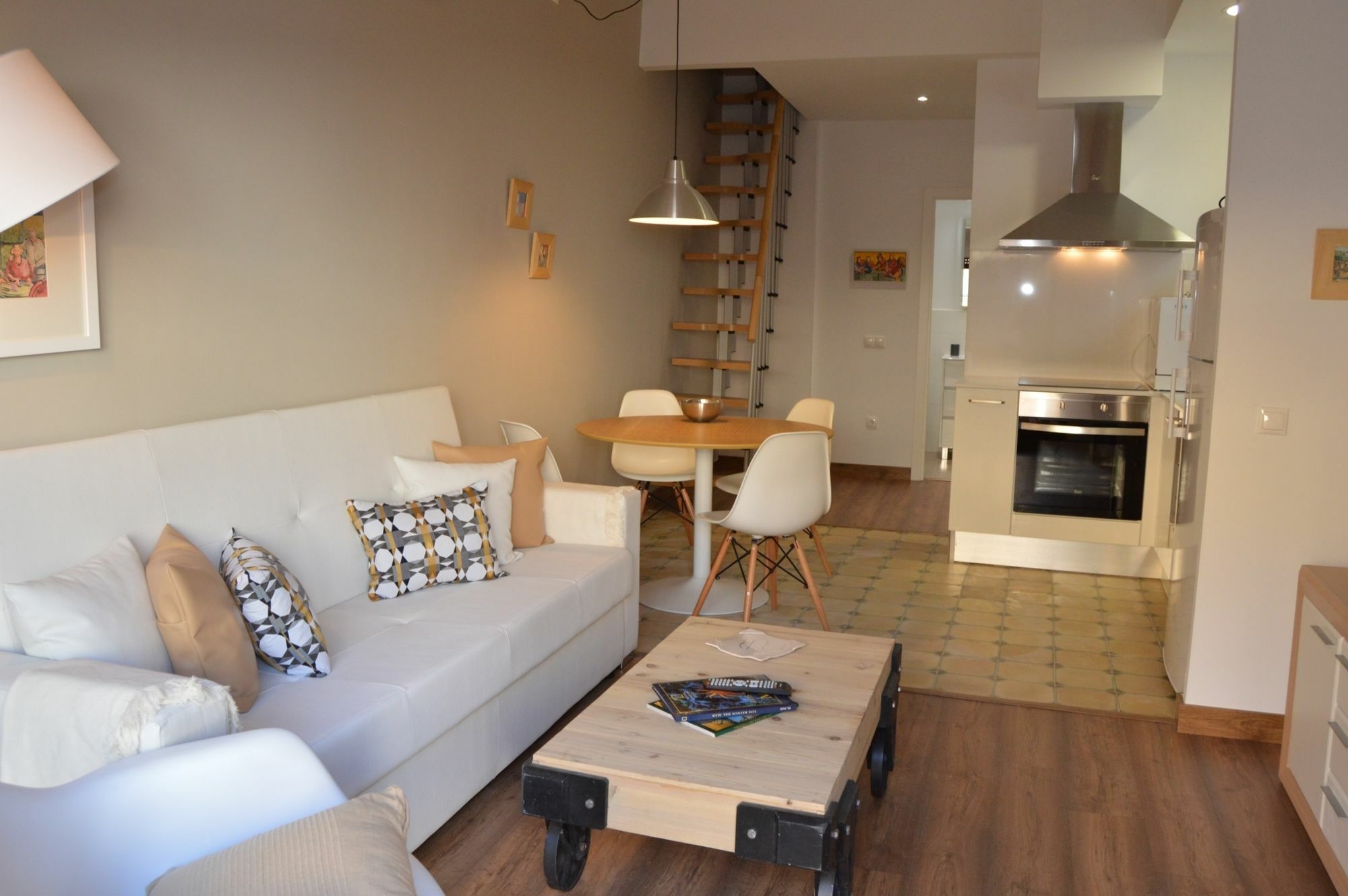 Tarragona Suites Mediona Eksteriør billede
